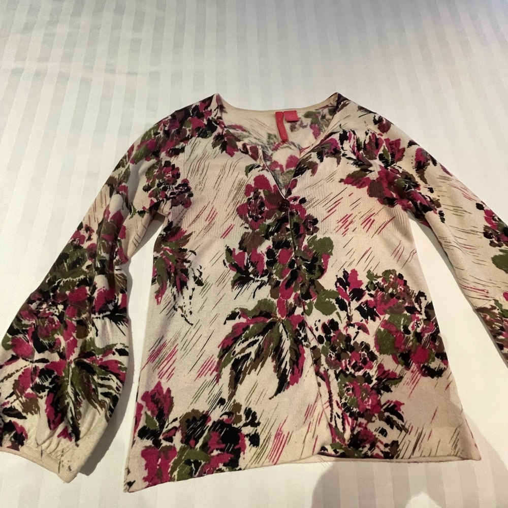 Charlotte floral one button cardigan sweater for women in size S. - Picture 2 of 8